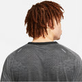 NIKE M NK DFADV TECHKNIT ULTRA SS BLACK/IRON GREY/REFLECTIVE Bild 5