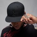NIKE U J PRO CAP S FB JUMPMAN BLACK/ANTHRACITE/BLACK Bild 3