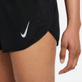 NIKE W NK DF TEMPO RACE SHORT BLACK/REFLECTIVE SILV Bild 5
